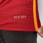 Camisa Roma Home Versão Jogador 2024 Vermelha Adidas - Imagem 15