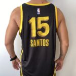 Camiseta Regata Basquete NBA Swingman Golden State Warriors Gui Santos 15 City Edition Preta Amarela 2024 Nike - Imagem 16