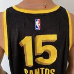 Camiseta Regata Basquete NBA Swingman Golden State Warriors Gui Santos 15 City Edition Preta Amarela 2024 Nike - Imagem 17