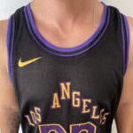 Camiseta Regata NBA Los Angeles Lakers LeBron James 23 City Edition Preta 2024 Nike - Imagem 4