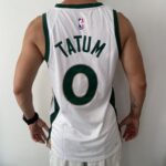 Camiseta Regata Basquete NBA Swingman Boston Celtics 0 Jayson Tatum City Edition Branca - Springfield - 2024 Nike - Imagem 15