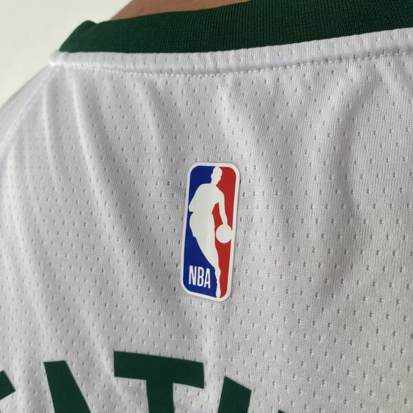 Camiseta Regata Basquete NBA Swingman Boston Celtics 0 Jayson Tatum City Edition Branca - Springfield - 2024 Nike - Imagem 17