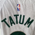 Camiseta Regata Basquete NBA Swingman Boston Celtics 0 Jayson Tatum City Edition Branca - Springfield - 2024 Nike - Imagem 18