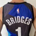 Camiseta Regata Basquete NBA Brooklyn Nets Mikal Bridges 1 City Edition Swingman 2024 Nike - Imagem 15