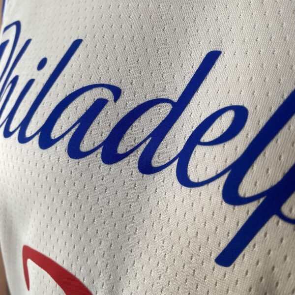 Camiseta Regata NBA Swingman Philadelphia 76ers Joel Embiid 21 City Edition Creme 20-21 Nike - Imagem 10