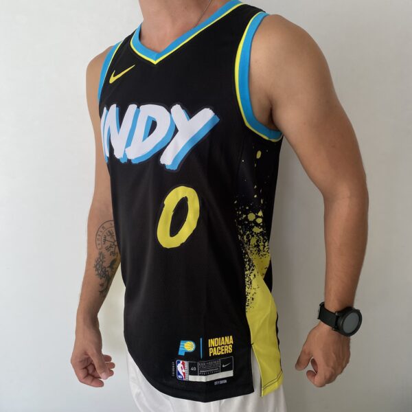 Camiseta Regata NBA Indiana Pacers Nike City Edition Swingman Tyrese Haliburton 0 Preta 2024 Nike - Imagem 10