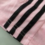 Kit Conjunto Infantil Crianças Camisa e Calção Inter Miami CF Home 2024 Rosa Adidas - Imagem 10
