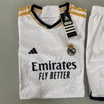 Kit Conjunto Infantil Crianças Camisa e Calção Real Madrid Home 2023 Adidas - Imagem 2