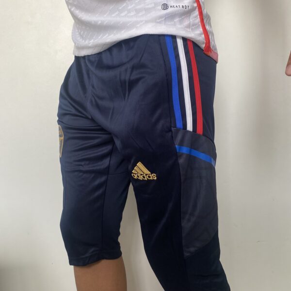 2024-02-20 15.29.13 Meia Calça 3/4 Arsenal Azul Marinho 2024 Adidas - Imagem 7