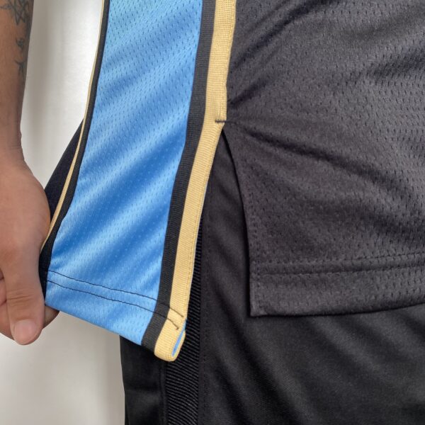 Camiseta Regata Basquete NBA Atlanta Hawks - 11 Trae Young - City Edition Preta 2024 Nike - Imagem 14