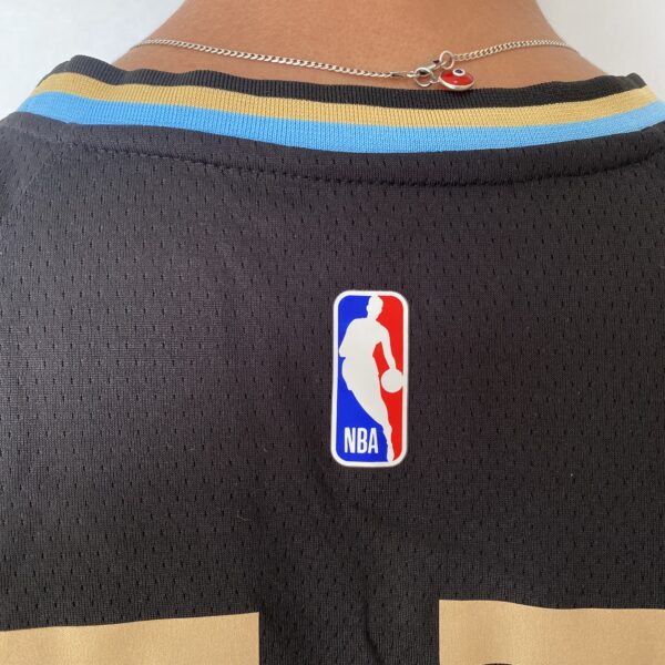 Camiseta Regata Basquete NBA Atlanta Hawks - 11 Trae Young - City Edition Preta 2024 Nike - Imagem 16