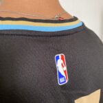 Camiseta Regata Basquete NBA Atlanta Hawks - 11 Trae Young - City Edition Preta 2024 Nike - Imagem 19