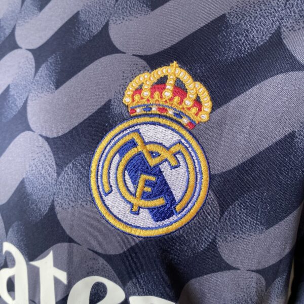 Camisa Real Madrid Away Vini Jr. 7 Versão Torcedor 2024 Adidas Personalização Anime - Imagem 5