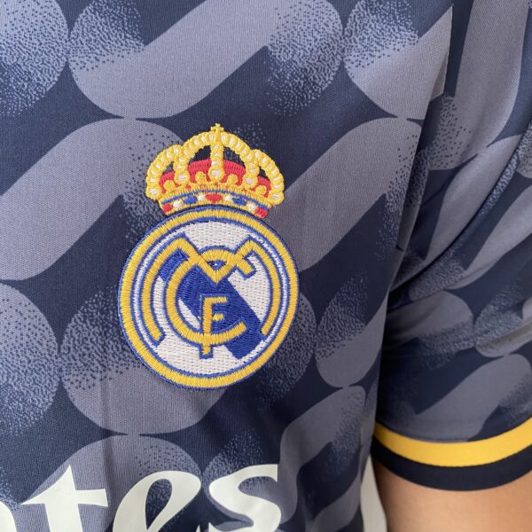 Camisa Real Madrid Away Vini Jr. 7 Versão Torcedor 2024 Adidas Personalização Anime - Imagem 6