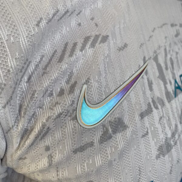 Camisa Al Nassr Third Versão Jogador 23/2024 Branca Nike - Imagem 8