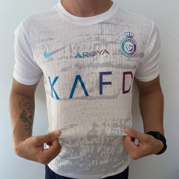 Camisa Al Nassr Third Versão Jogador 23/2024 Branca Nike - Imagem 11