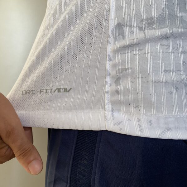 Camisa Al Nassr Third Versão Jogador 23/2024 Branca Nike - Imagem 15