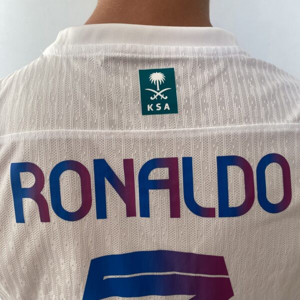 Camisa Al Nassr Third Versão Jogador CR7 Cristiano Ronaldo 7 23/2024 Branca Nike - Imagem 20