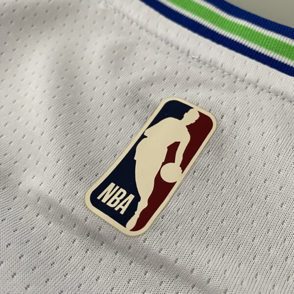 Camiseta Regata NBA Minnesota Timberwolves - Anthony Edwards 5 - Classic Edition Swingman Branca 2024 Nike - Imagem 34