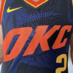 Camiseta Regata Basquete NBA Oklahoma City Thunder - 2 Shai Gilgeous-Alexander - City Edition 2024 Nike - Imagem 8