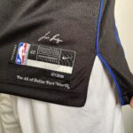 Camiseta Regata NBA Swingman Dallas Mavericks Luka Doncic 77 City Edition Preta 2024 Nike - Imagem 13