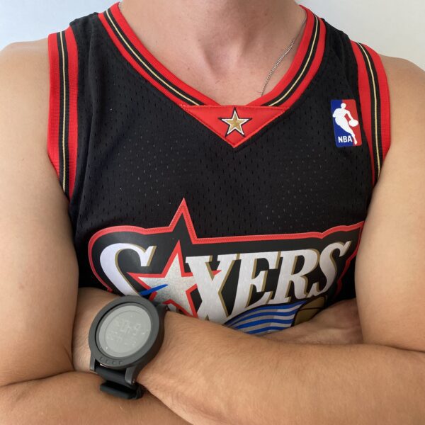 Camiseta Regata Basquete NBA Philadelphia 76ers Sixers 3 Allen Iverson Mitchell & Ness Preto - Imagem 14