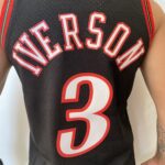 Camiseta Regata Basquete NBA Philadelphia 76ers Sixers 3 Allen Iverson Mitchell & Ness Preto - Imagem 22