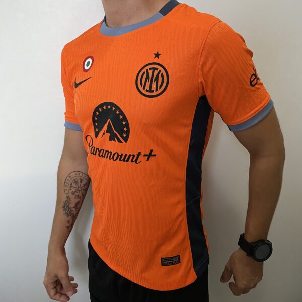 Camisa Inter de Milão Versão Jogador 2024 Laranja Nike - Imagem 14
