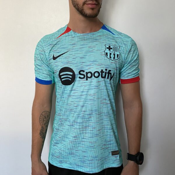2024-04-03 16.56.39 Camisa Barcelona Third Versão Jogador 2024 Nike - Imagem 2
