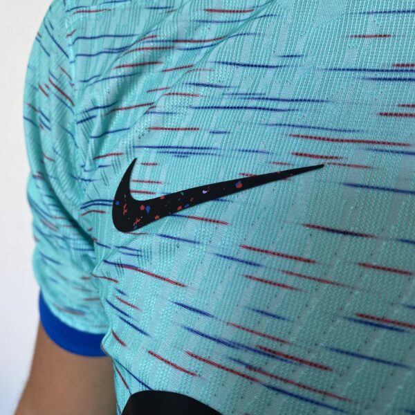 2024-04-03 16.57.42 Camisa Barcelona Third Versão Jogador 2024 Nike - Imagem 7