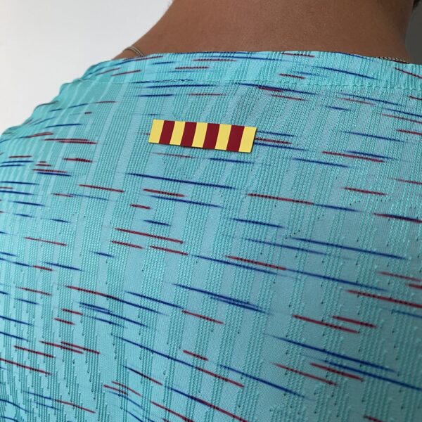 2024-04-03 17.06.38 Camisa Barcelona Third Versão Jogador 2024 Nike - Imagem 20