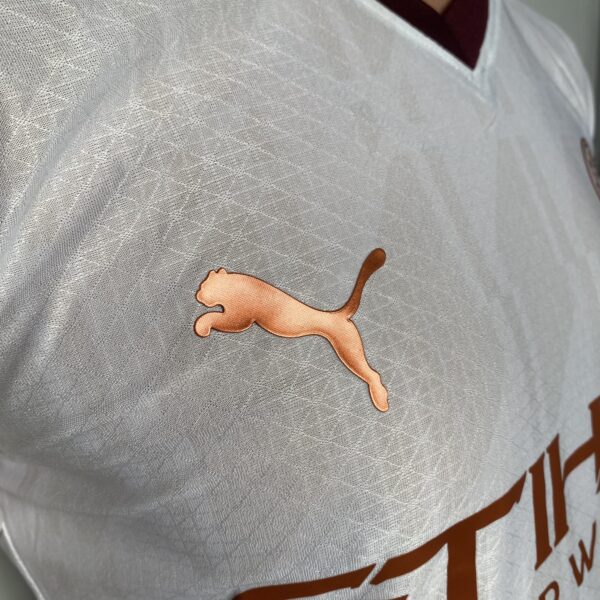 Camisa Manchester City Away 2024 Versão Jogador Branca Puma - Imagem 9