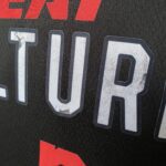 Camiseta Regata Basquete NBA Miami Heat Swingman - Jimmy Butler 22 - City Edition Preta 2024 Nike - Imagem 7