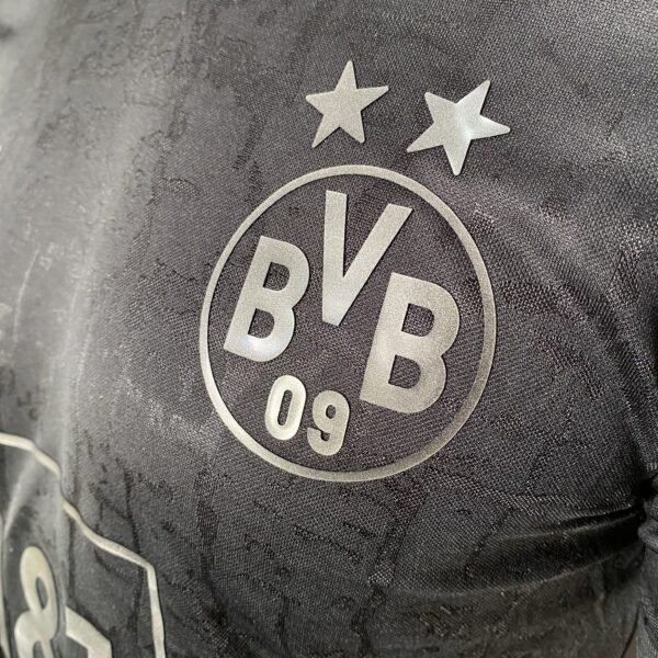 Camisa Borussia Dortmund Versão Jogador 2023-2024 All Black - Edição Especial Preta - Puma - Imagem 4
