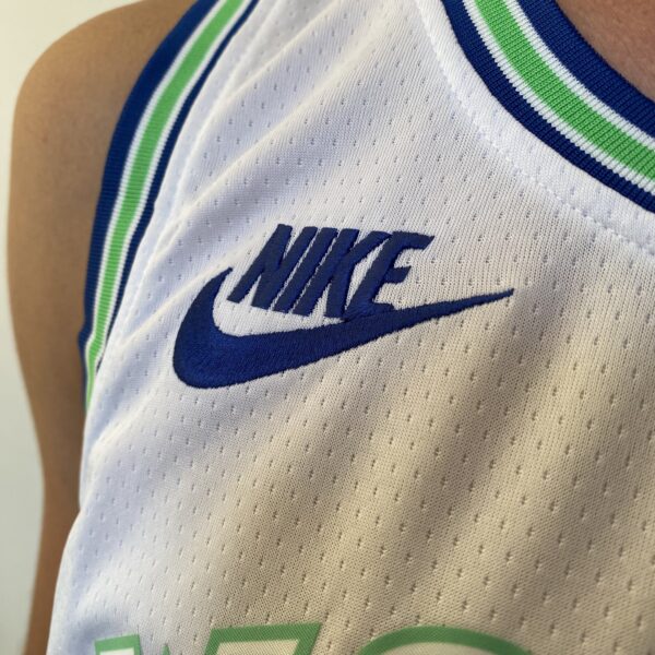 Camiseta Regata NBA Minnesota Timberwolves - Anthony Edwards 5 - Classic Edition Swingman Branca 2024 Nike - Imagem 5