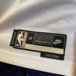 Camiseta Regata NBA Minnesota Timberwolves - Anthony Edwards 5 - Classic Edition Swingman Branca 2024 Nike - Imagem 13