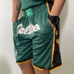 Short Bermuda Basquete NBA Swingman Boston Celtics City Edition Verde Dourada - Versão Especial - Bill Russell 2023 - Imagem 5