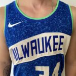 Camiseta Regata Basquete NBA – Milwaukee Bucks – Giannis Antetokounmpo 34 – City Edition 2024 – Nike – Azul - Imagem 3