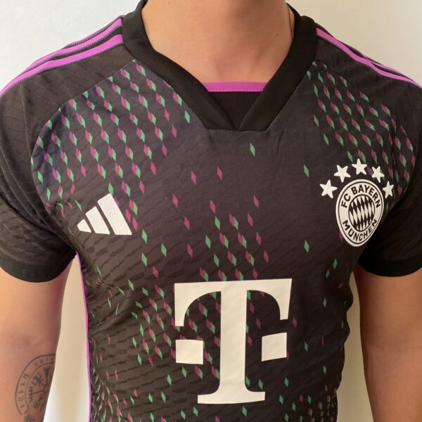 Camisa Bayern Munique Away Jogador 2024 Adidas Preta - Imagem 3