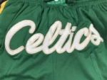 Short Bermuda Basquete NBA Swingman Boston Celtics City Edition Verde Dourada - Versão Especial - Bill Russell 2023 - Imagem 19