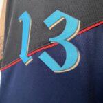 Camiseta Regata NBA Swingman Washington Wizards - Jordan Poole 13 - City Edition - 2024 Preta Nike - Imagem 7