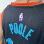 Camiseta Regata NBA Swingman Washington Wizards - Jordan Poole 13 - City Edition - 2024 Preta Nike - Imagem 16