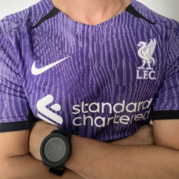 Camisa Liverpool Third 2024 Versão Jogador Roxa Nike - Imagem 10
