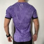 Camisa Liverpool Third 2024 Versão Jogador Roxa Nike - Imagem 16