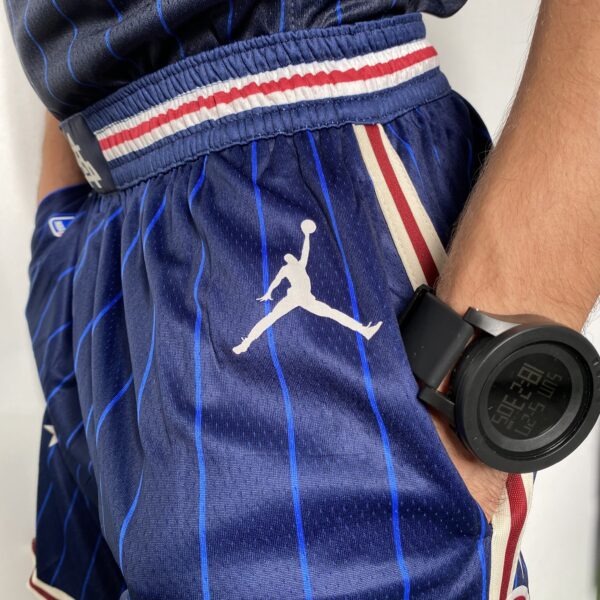 Kit Conjunto Camiseta Regata e Bermuda Short  Basquete NBA All-Star Game Time Leste 34 Giannis Antetokounmpo Statement Edition Jordan Azul 2024 - Imagem 14