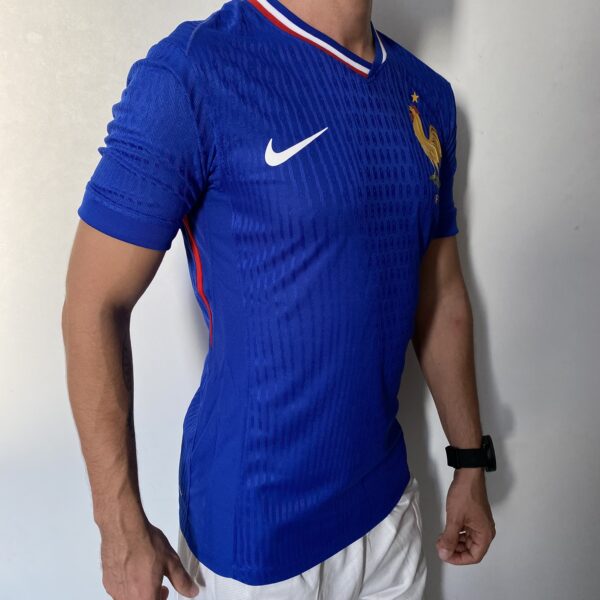 Camisa Seleção França Home Jogador EuroCopa 2024 Nike - Imagem 12