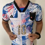 Camisa Seleção Japão - Edição Especial Versão Anime - Dragon-Ball Z - Tsubasa 10 - Versão Jogador 2022/23 Adidas - Branca - Imagem 11