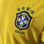 Camisa Retrô Clássica Seleção Brasileira Brasil – Nike Masculina – Amarela – 1998 - Imagem 4