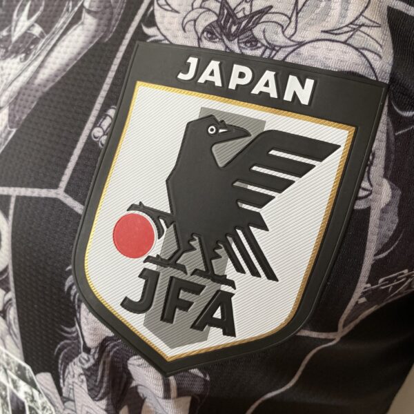 Camisa Seleção Japão - Edição Especial Versão Anime - Cavaleiros do Zodíaco - Tsubasa 10 - Versão Jogador 2022/23 Adidas - Preta - Imagem 4