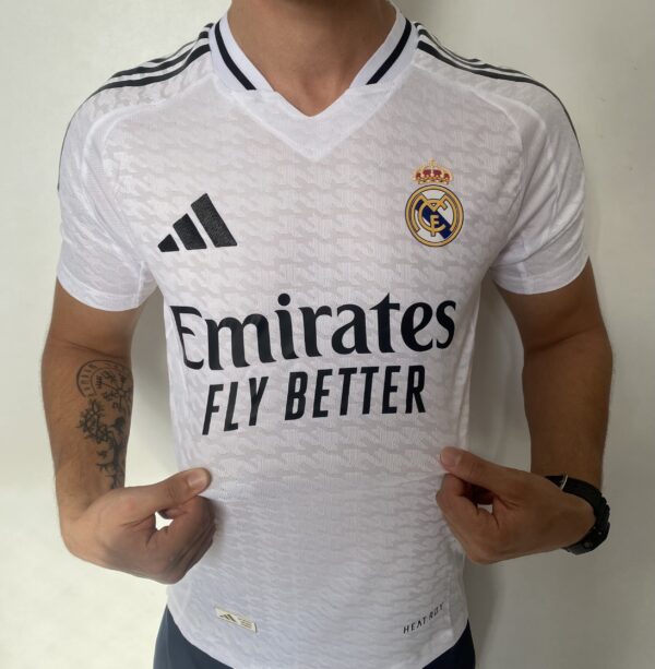Camisa Real Madrid Home Versão Jogador 24/2025 Adidas Branca - Imagem 18